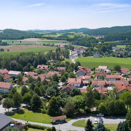 Vogelthenne.2 * Grafenau (Bavaria)
